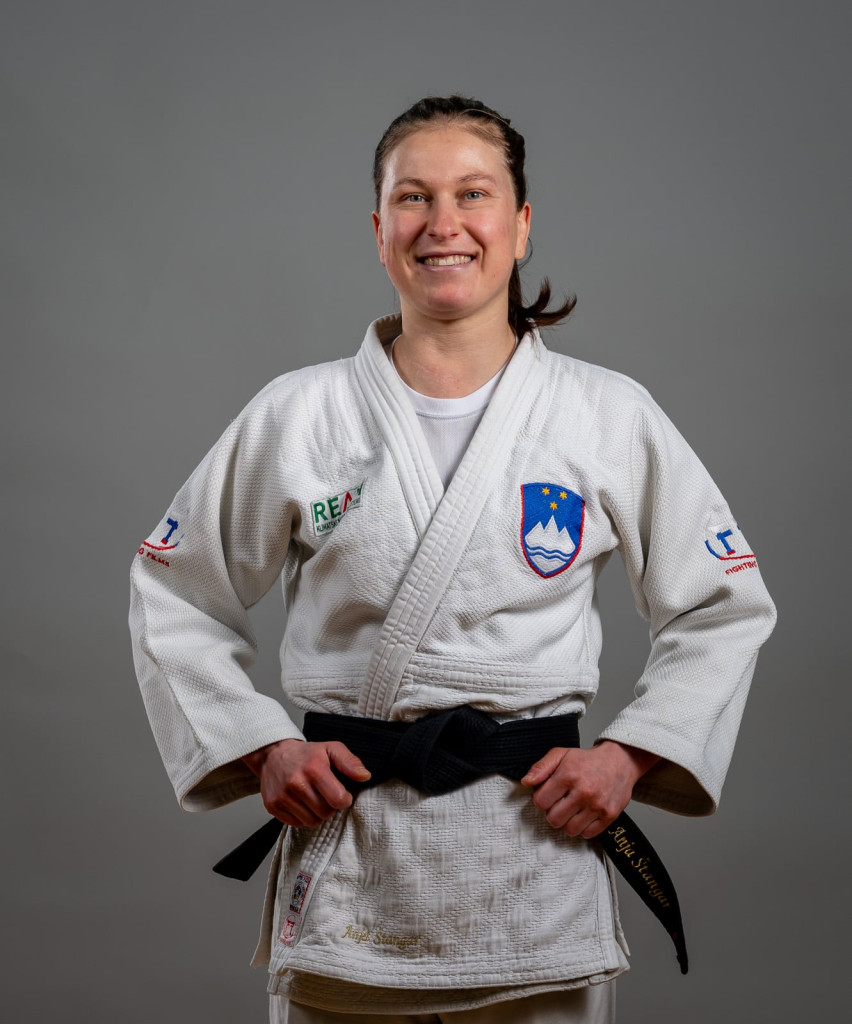 ANJA ŠTANGAR